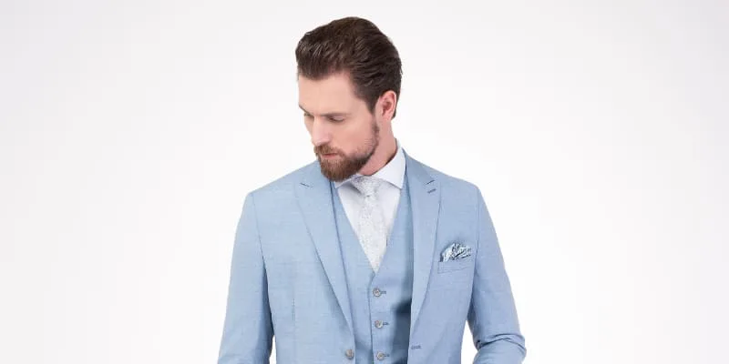The Best Accessories for a Wedding Suit