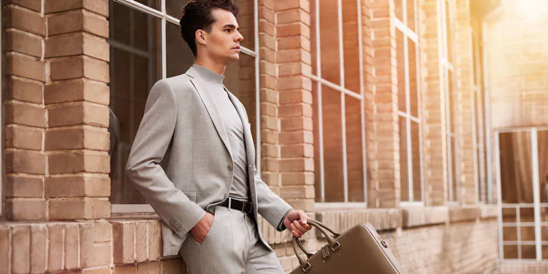 How to Wear a Suit in Summer