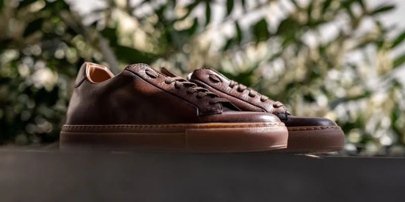 How to Combine Leather Trainers?