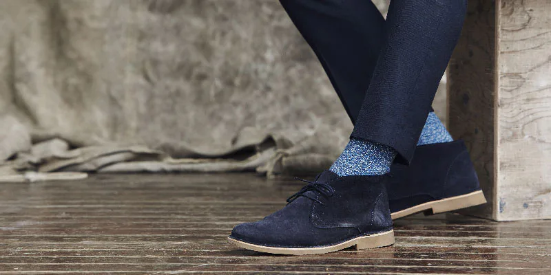 Which socks should you wear with a suit?