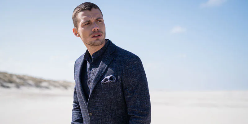 Why choose a comfortable knitted blazer?