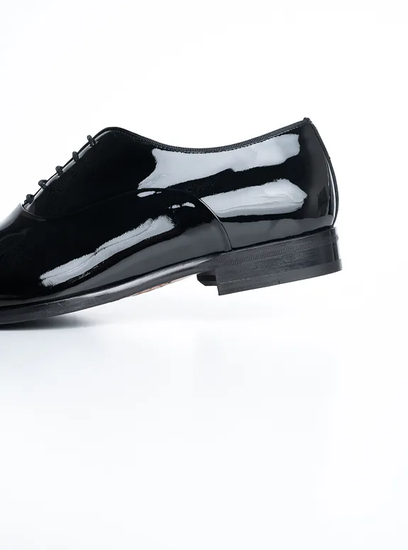 Formal leather shoes