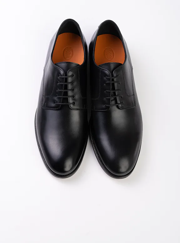 Formal leather shoes