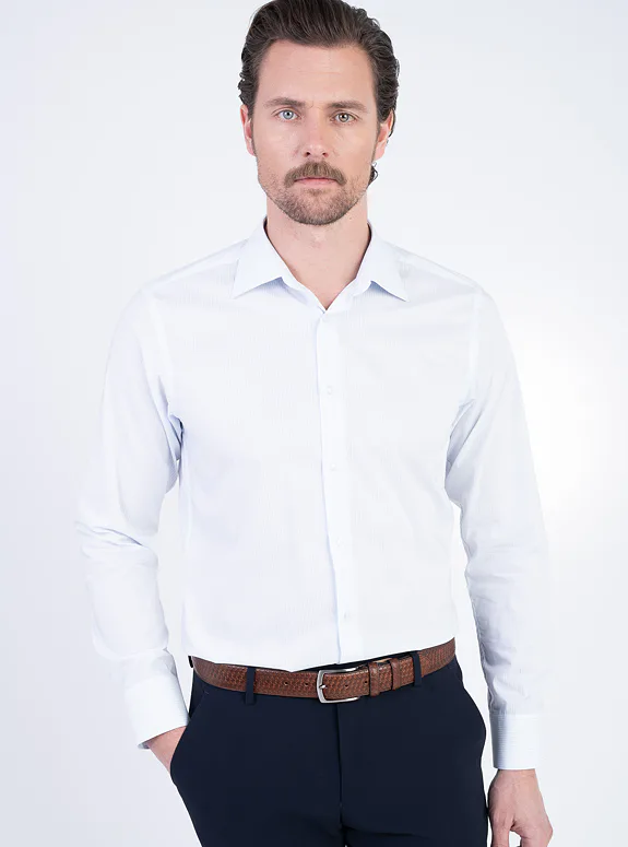 Stretch shirt with linear pattern