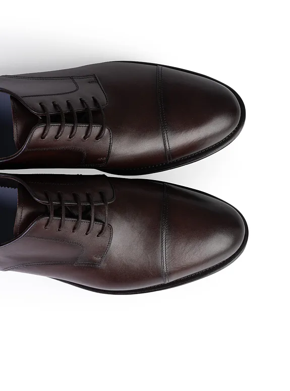 Formal leather shoes
