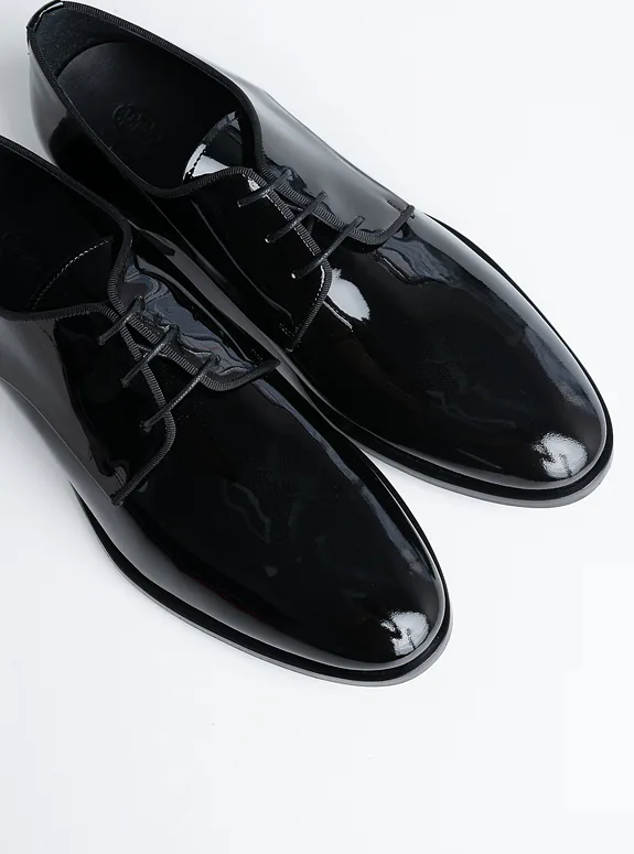 Formal leather shoes